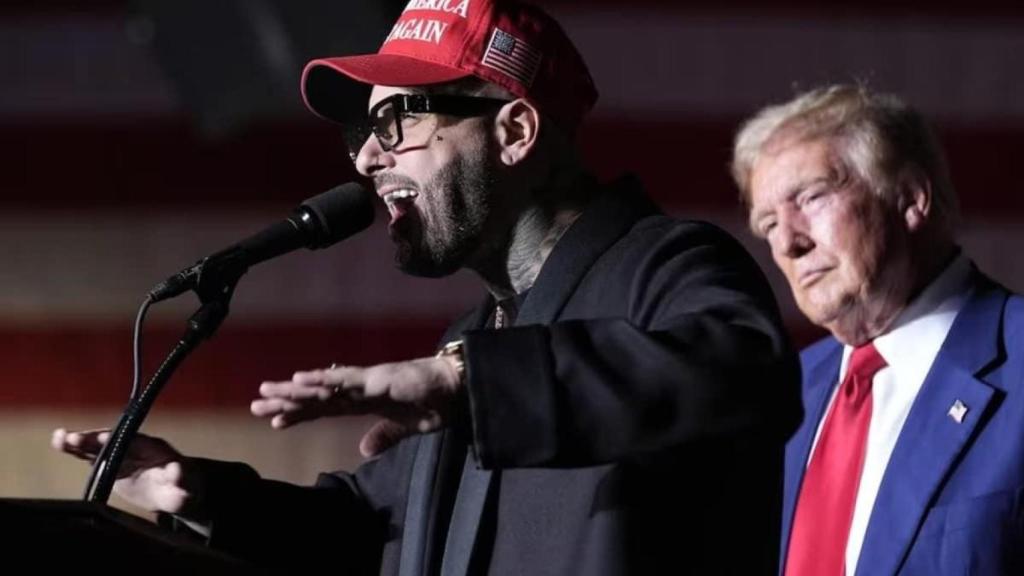 Nicky Jam junto a Donald Trump en un mitin celebrado en Nevada el pasado mes de septiembre.