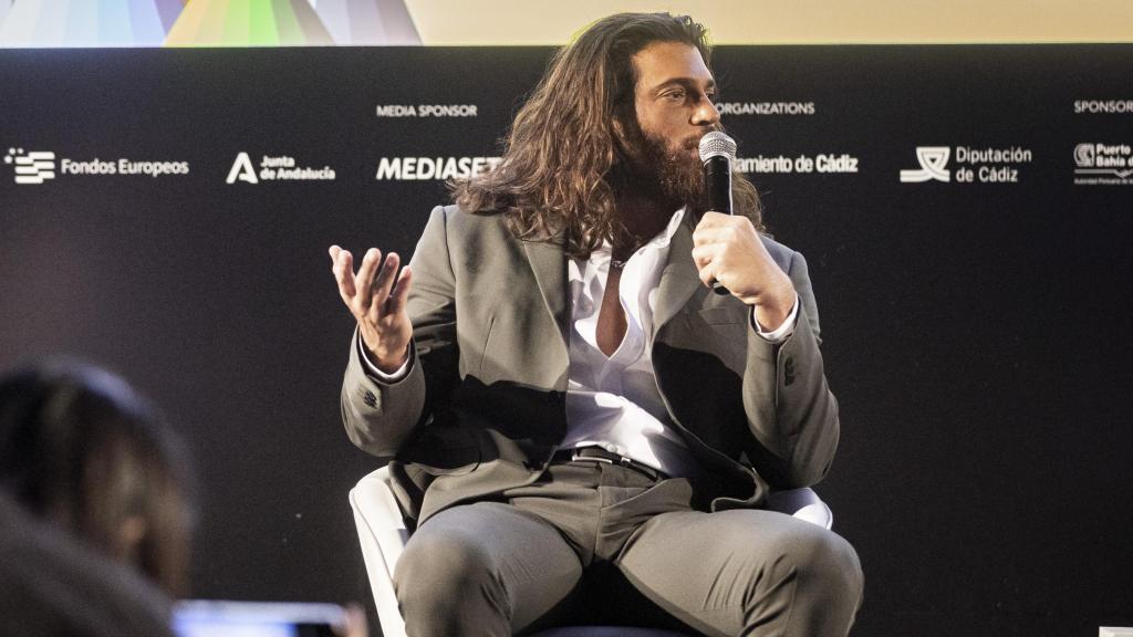 Can Yaman en la rueda de prensa del Premio de Honor del II South International Series Festival.