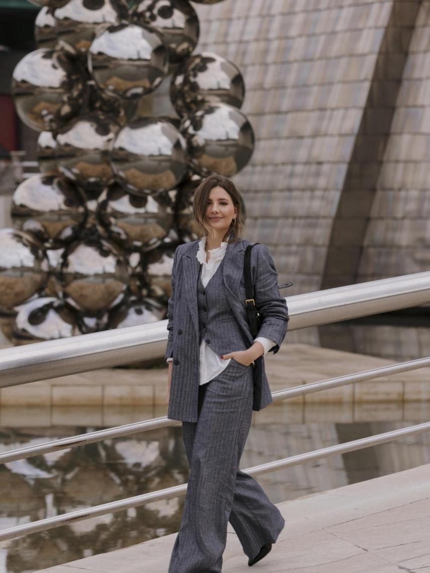 Miriam Giovanelli, frente al Museo Guggenheim.