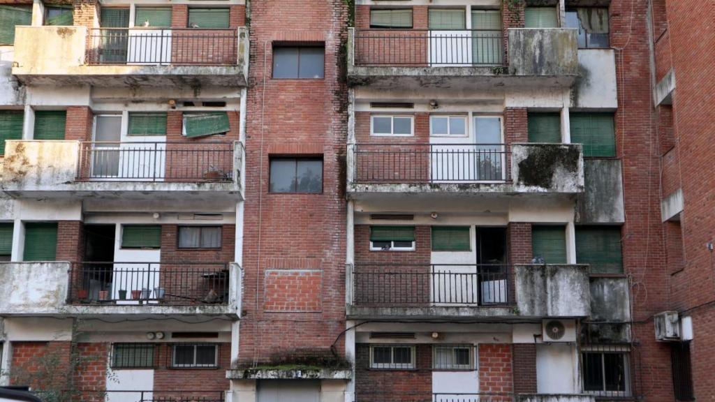 Otra imagen de las casas y el profundo deterioro que sufren.