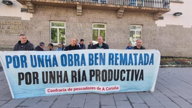 Nueva protesta de los mariscadores de la ría del Burgo, en Culleredo (A Coruña)