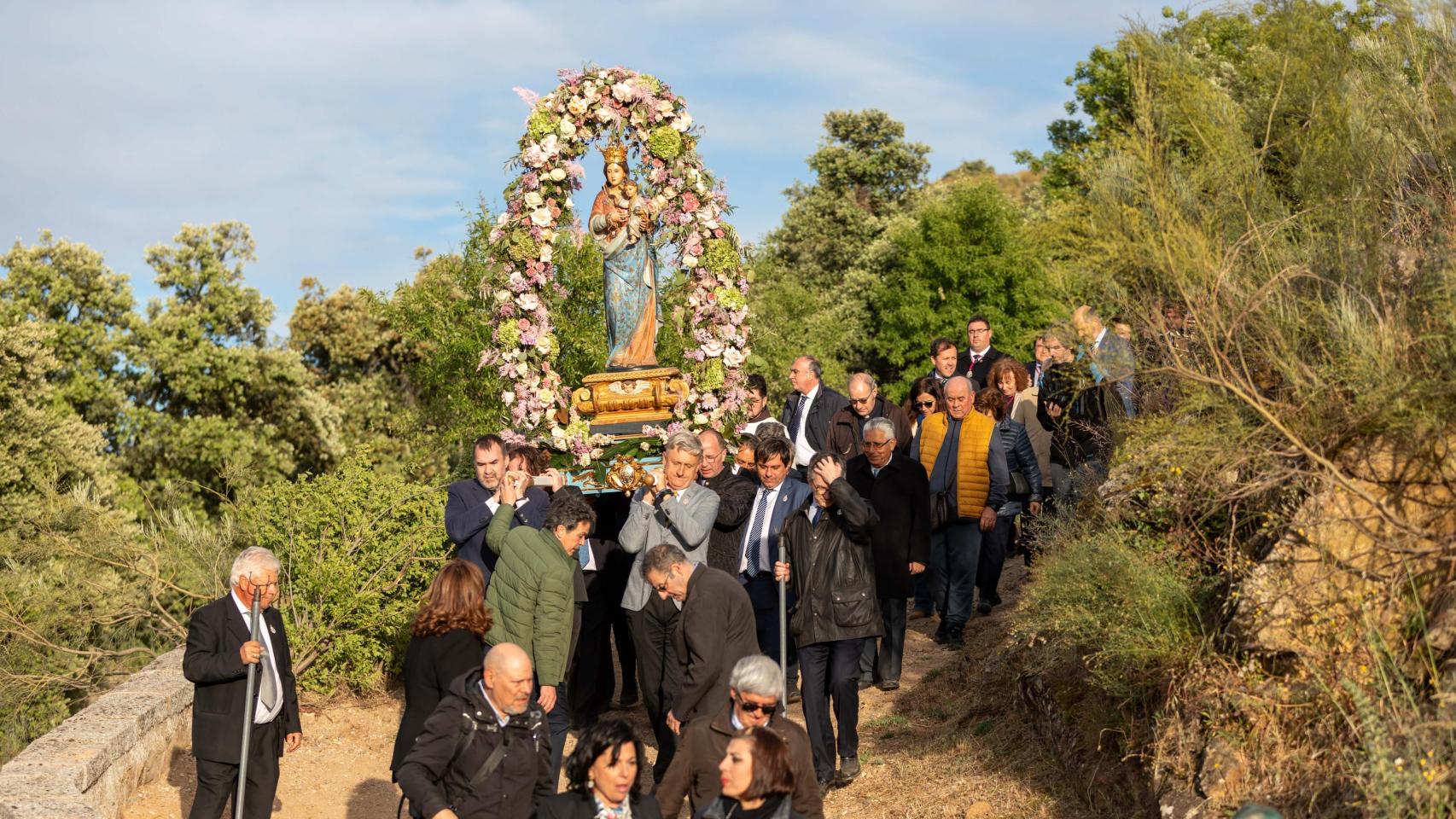 La romería de la Virgen del Valle, que se celebra cada Primero de Mayo, es la más popular de todas las que se celebran en la capital regional.