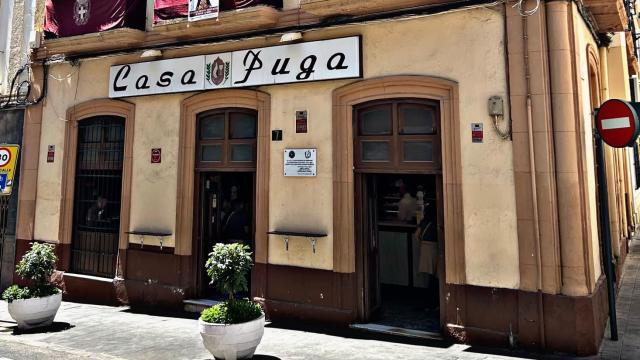 El Bar Casa Puga de Almería.