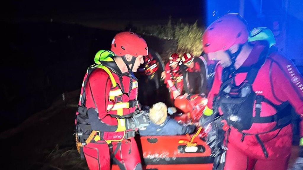 Imagen de un rescate por el temporal durante el pasado miércoles.