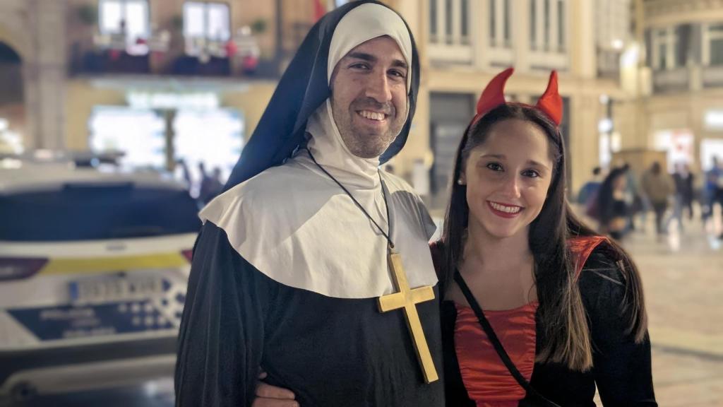 Álex e Isa, en la noche de Halloween en Málaga.