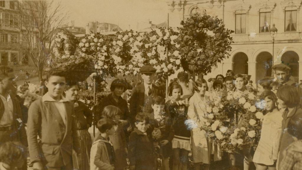 Mercado de flores montado en la plaza de María Pita de A Coruña