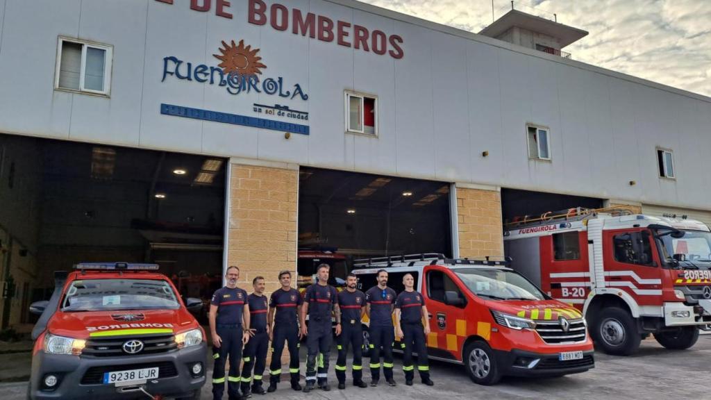 Los bomberos de Fuengirola que parten a Valencia.