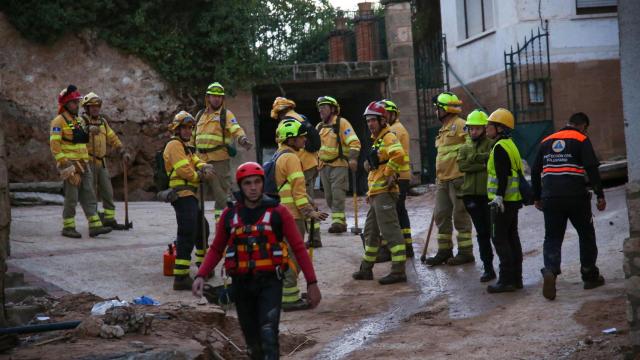 El trabajo de los equipos de emergencia continúa mientras la DANA se disipa.