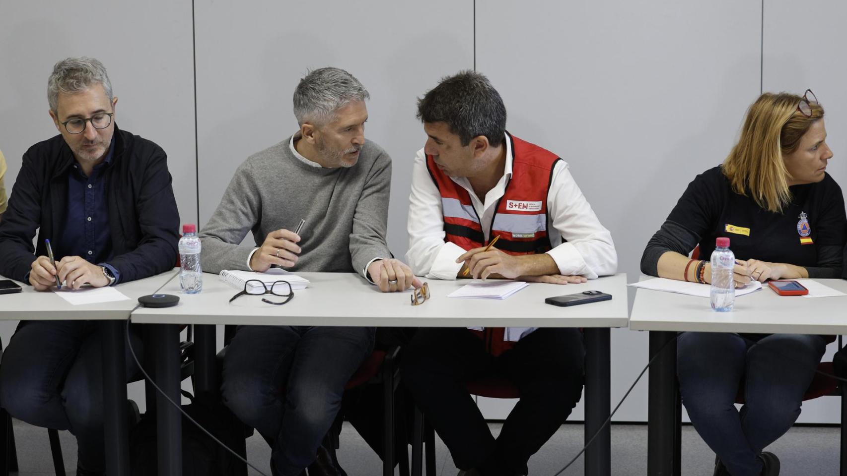 Marlaska y Mazón durante la reunión del Cecopi de esta mañana.