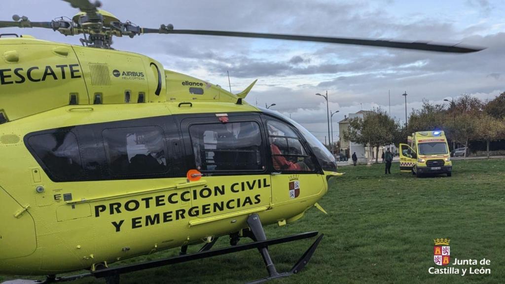 Helicóptero de rescate y ambulancia de Sacyl