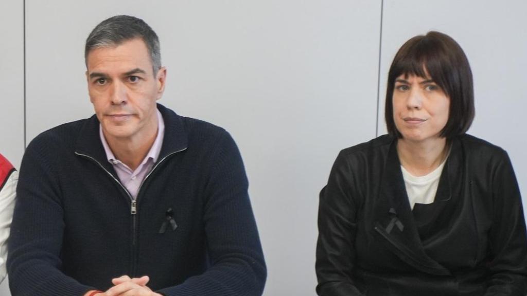 La delegada del Gobierno en la Comunitat Valenciana, Pilar Bernabé; el presidente de la Generalitat, Carlos Mazón; el presidente Pedro Sánchez y la ministra Diana Morant, el jueves en la reunión del Centro de Coordinación Operativo Integrado (Cecopi) celebrada en Valencia.