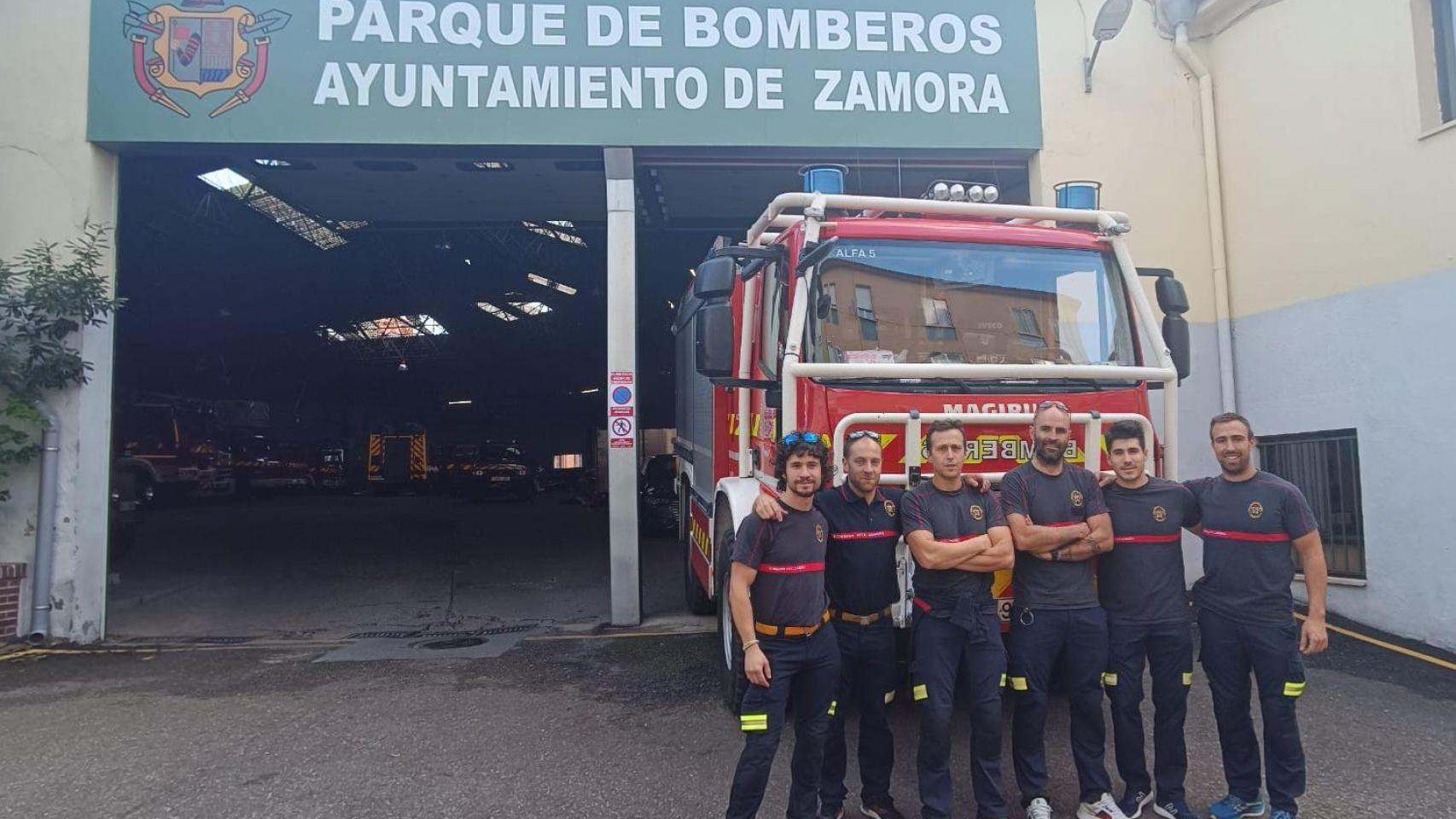 Bomberos zamoranos trabajan en Aldaia (Valencia)