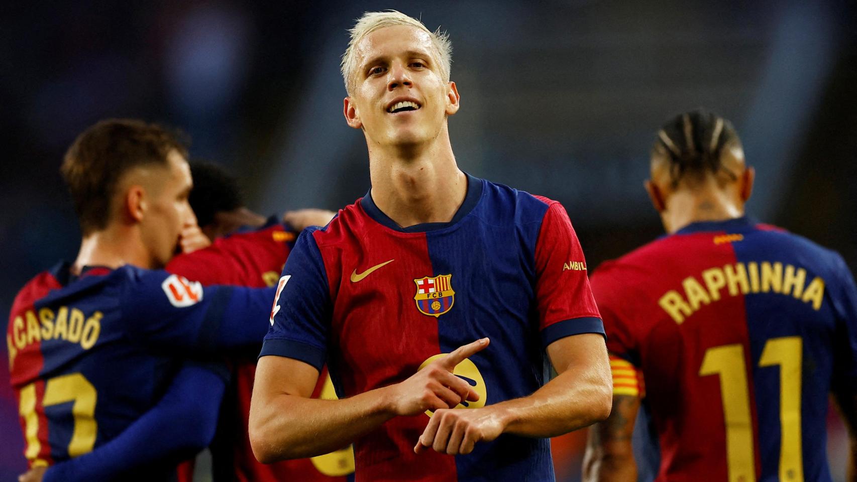 Dani Olmo celebra uno de los goles en la victoria del Barça ante el Espanyol.