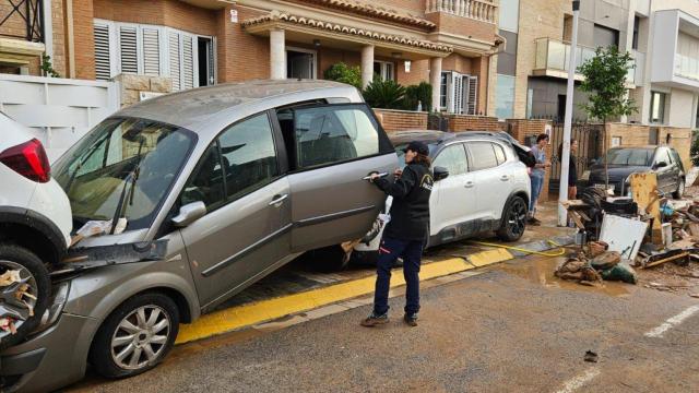 La asociación de retirados de la Guardia Civil presta su apoyo en Valencia.