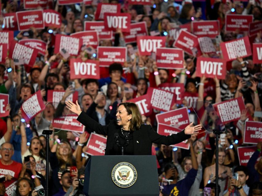 La candidata demócrata, Kamala Harris, en un mitin de campaña en Madison, Wisconsin.