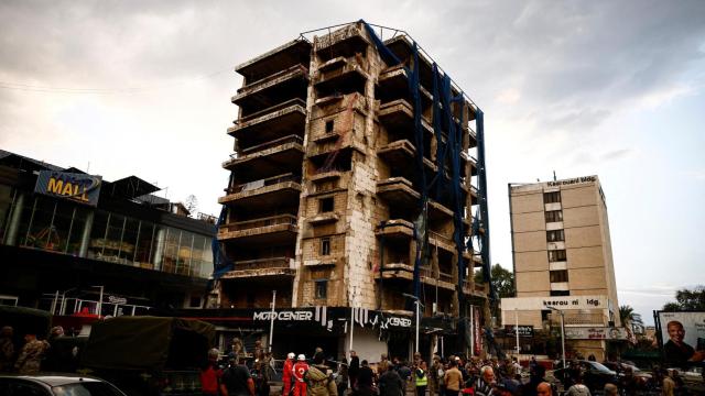 Edificio destruido tras un ataque israelí en Beirut.