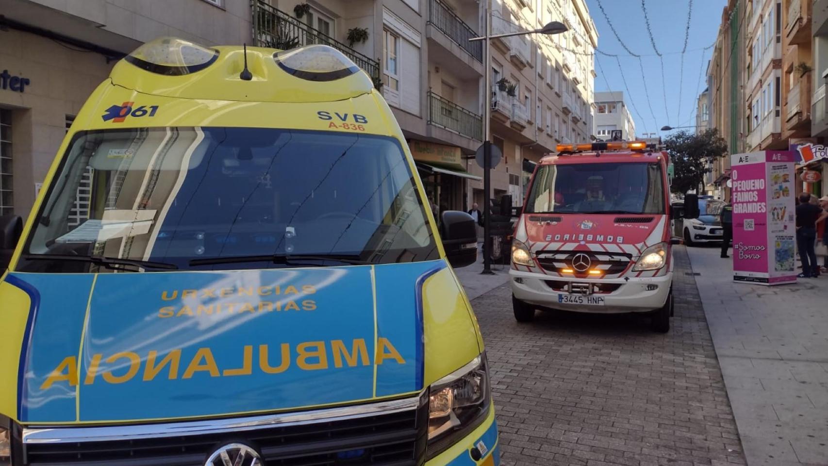 Los Bomberos de Boiro (A Coruña) rescatan a una mujer de 97 años tras caerse en su domicilio