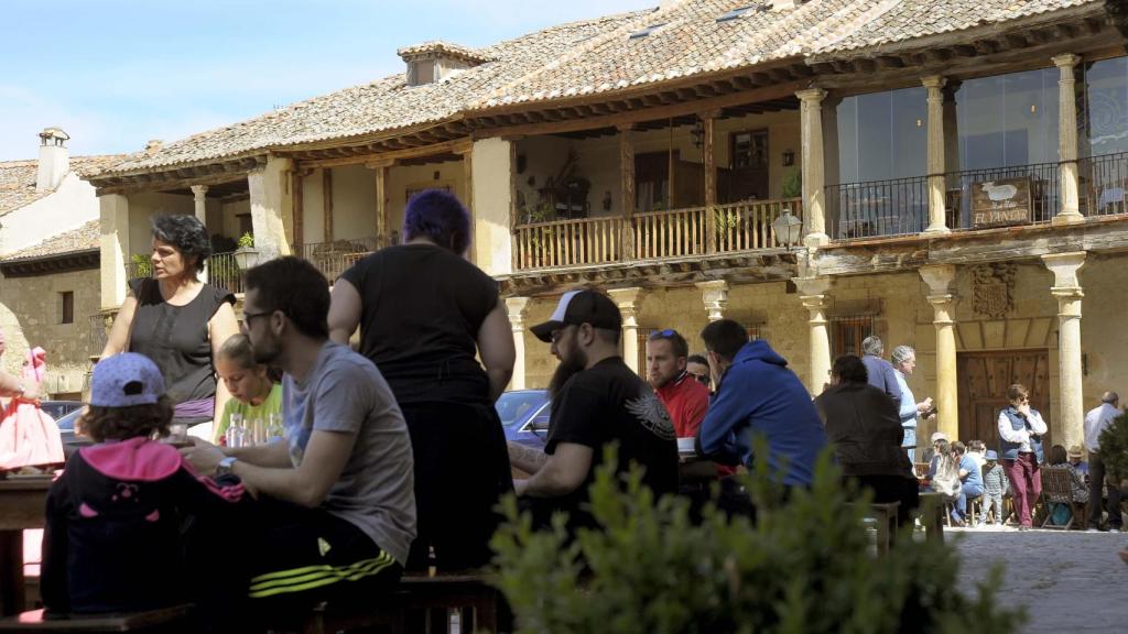 Turistas en Pedraza