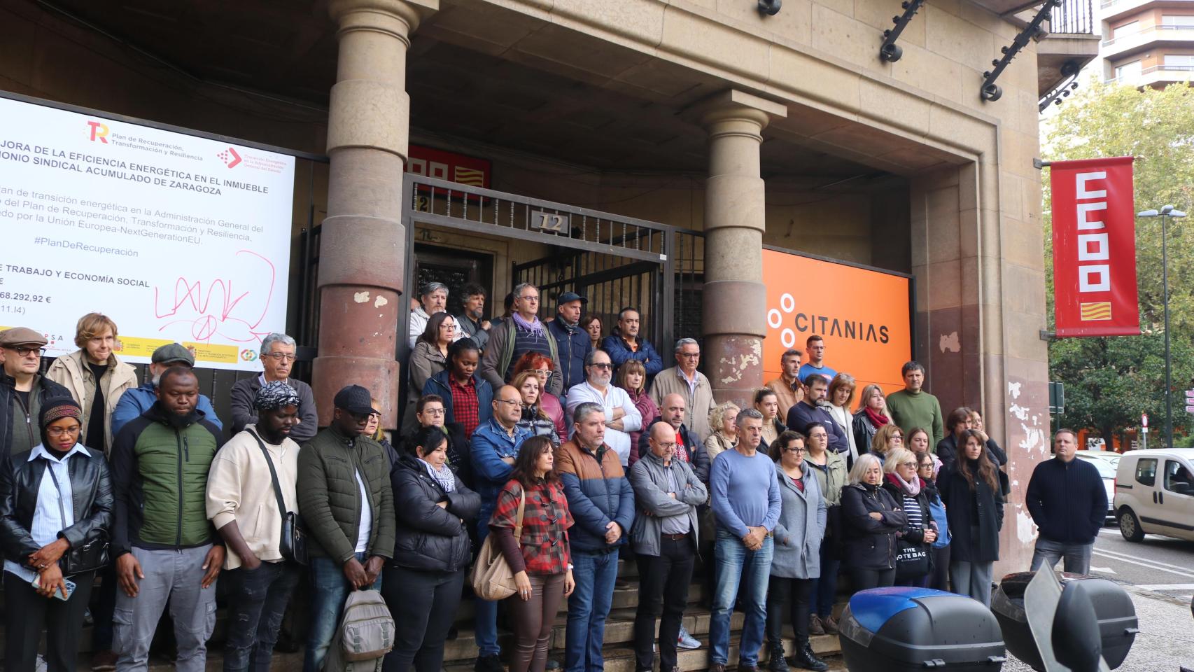 CCOO y el resto de agentes sociales han guardado un minuto de silencio por las víctimas de la DANA