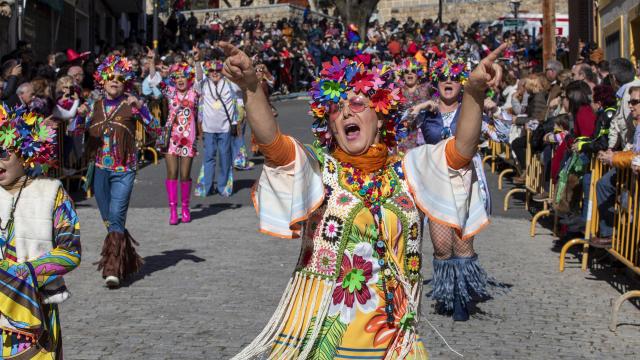 Esta es la fiesta más rara de Ávila: increíbles disfraces y un baile que dura tres horas