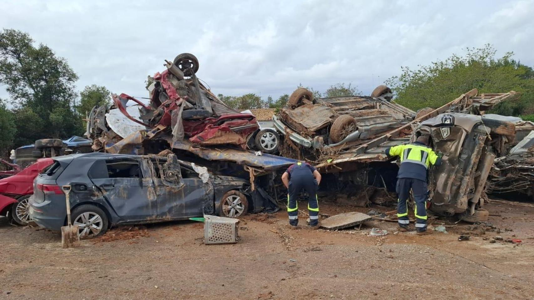 Bomberos de la Diputación de Zamora trabajando en una zona afectada de Valencia