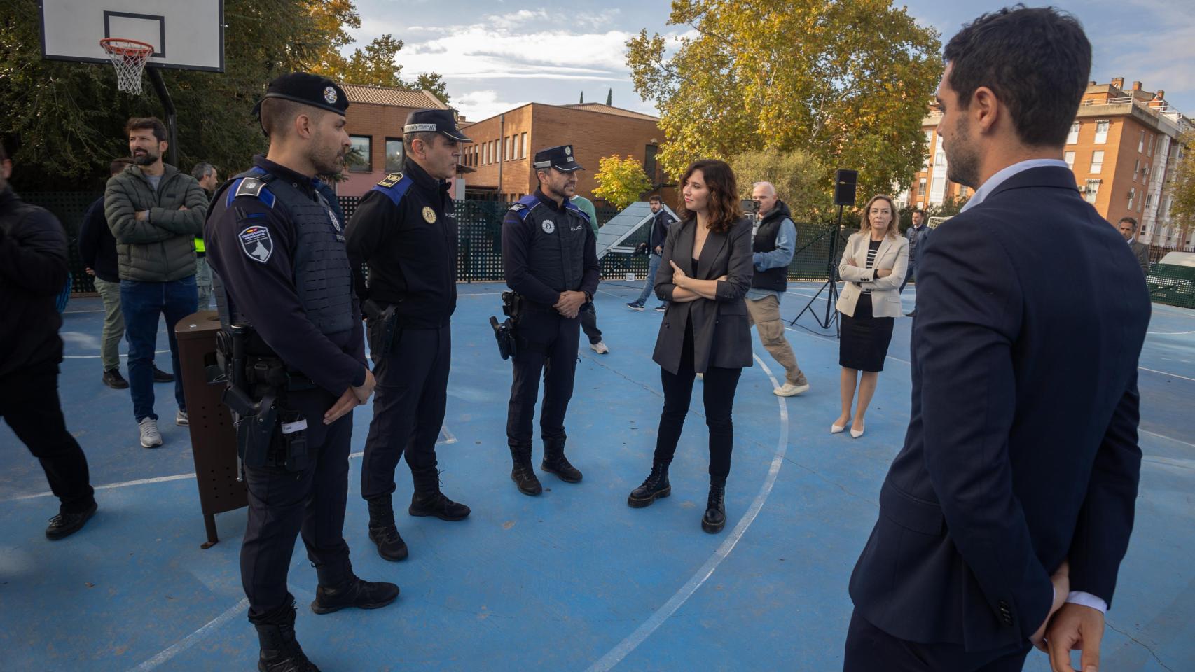 La presidenta de la Comunidad de Madrid, Isabel Díaz Ayuso, durante la presentación del Plan Regional contra las Drogas, a 4 de noviembre de 2024, en Madrid (España).