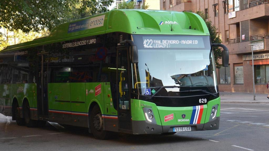 Foto de archivo de la línea de autobús 422, que une la Valdemoro con Madrid.