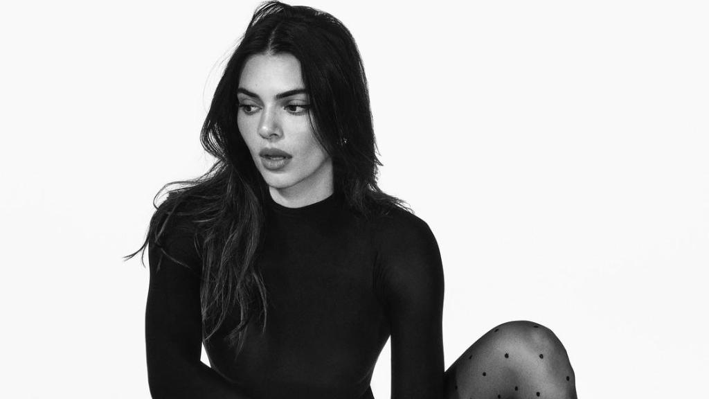 Kendal Jenner, en la foto promocional de su colección de pantis con Calzedonia.