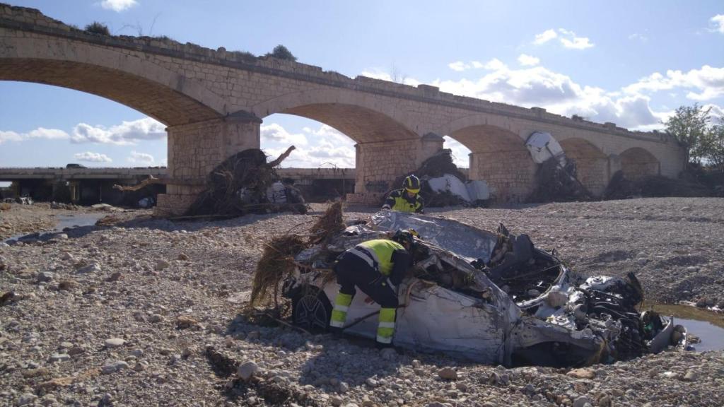 Los Bomberos de la Diputación de Valladolid trabajando en el barranco del Pollo