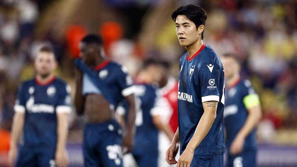 Young-woo Seol, del Estrella Roja, durante el partido frente al Mónaco.