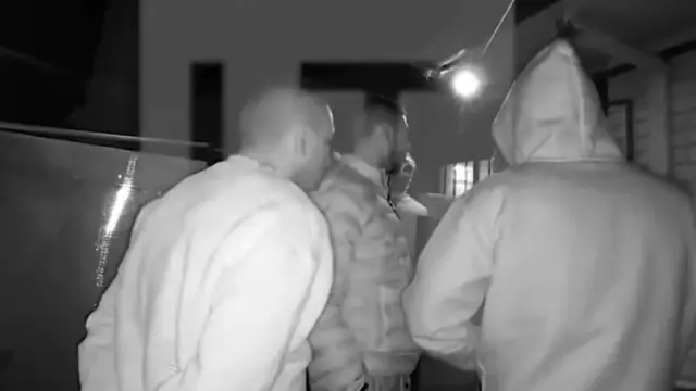 Momento de la detención a Arturo Vidal.