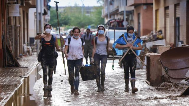 Un grupo de mujeres trabajando en Valencia.