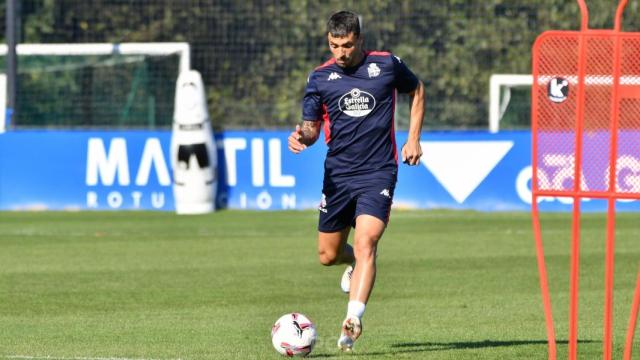 Ximo Navarro, durante un entrenamiento del Deportivo.