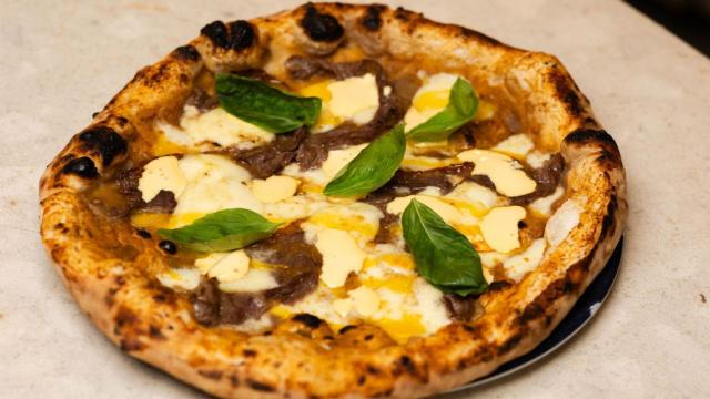 Una pizza elaborada en Santiago de Compostela aspira a convertirse en la mejor de España