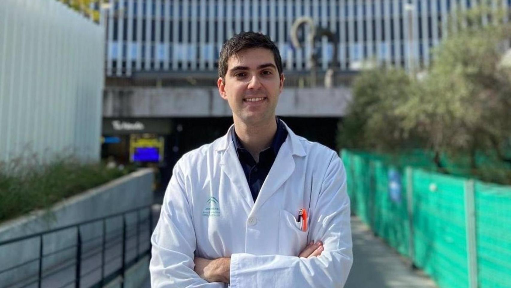 Juan Manuel Morón Ocaña, residente del Hospital de Valme con el mejor expediente MIR de Andalucía