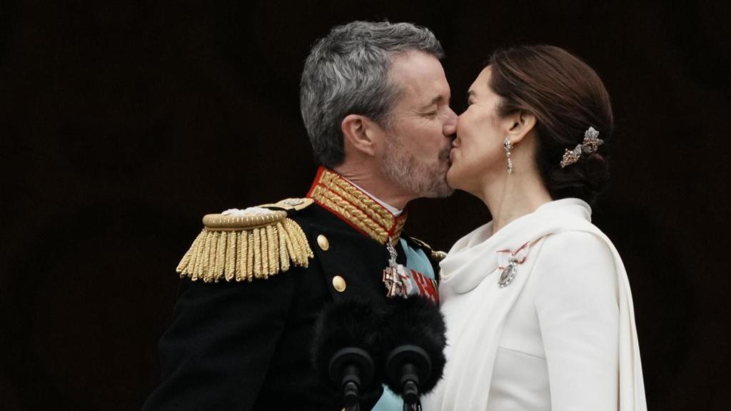 Federico y Mary de Dinamarca el día de su proclamación como reyes.