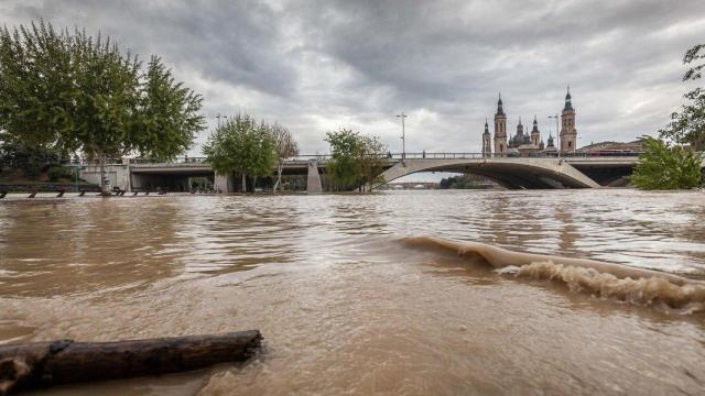 Crecida del río Ebro en abril de 2018.