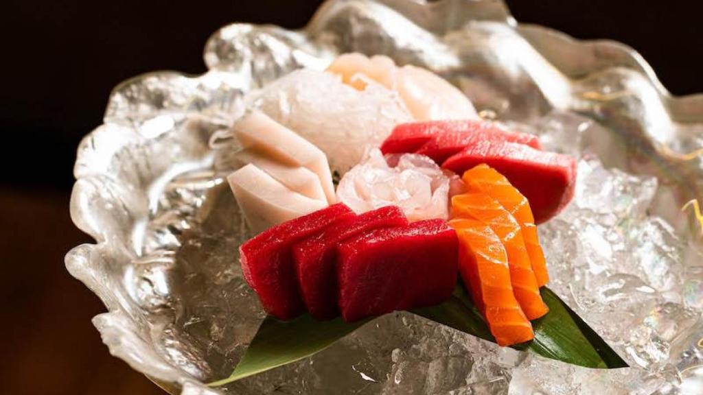 El plato de sashimi variado de Fuku.