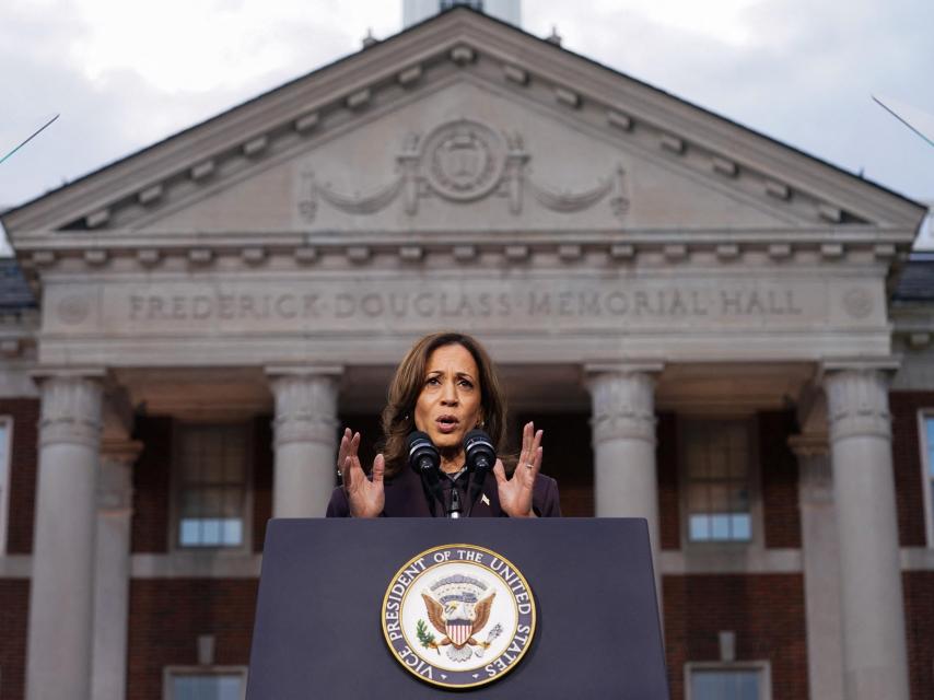 La candidata demócrata, Kamala Harris, pronuncia un discurso en el que reconoce la victoria del presidente electo Trump.