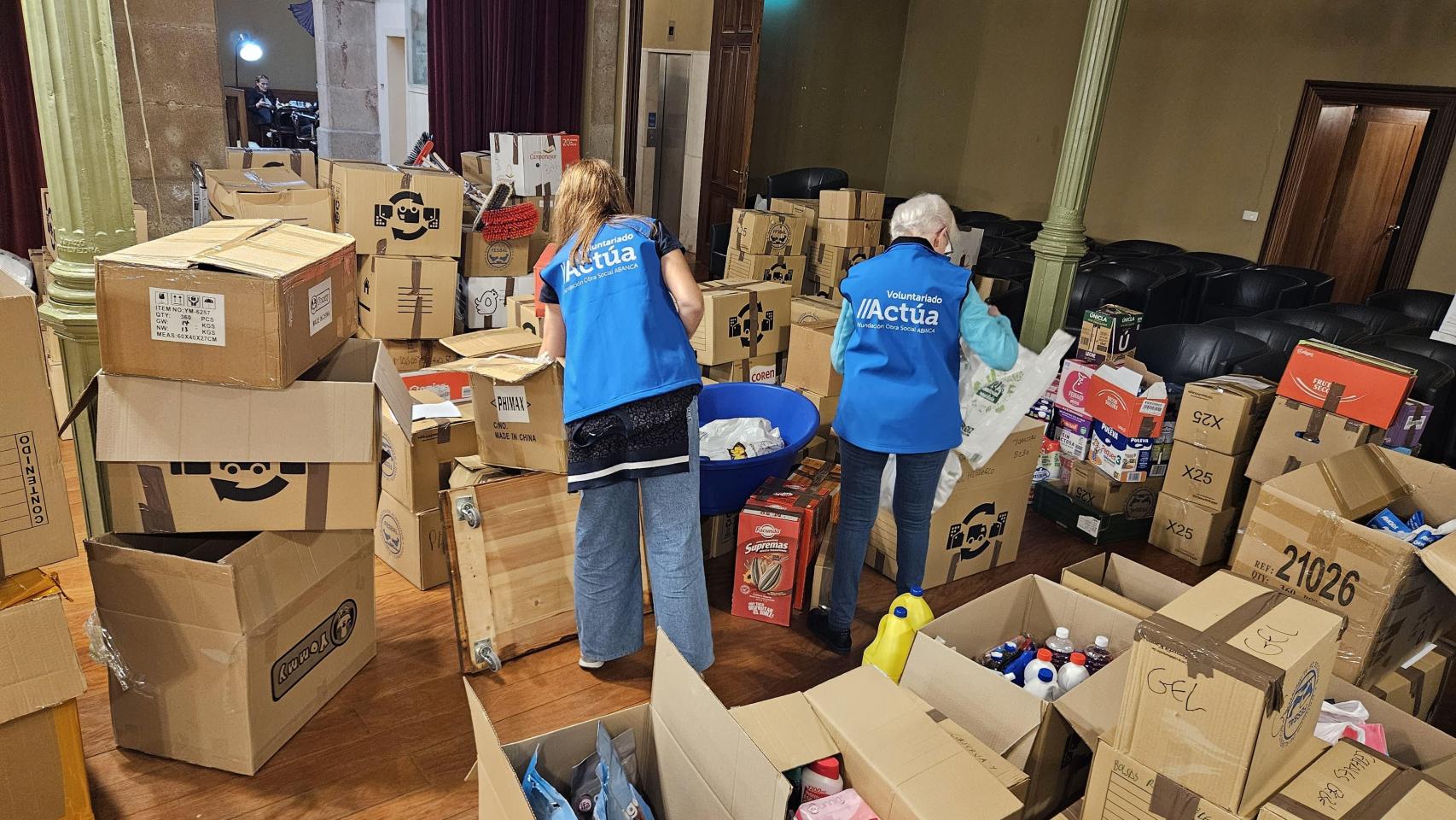 Donaciones recogidas en la sede de Afundación en Pontevedra.