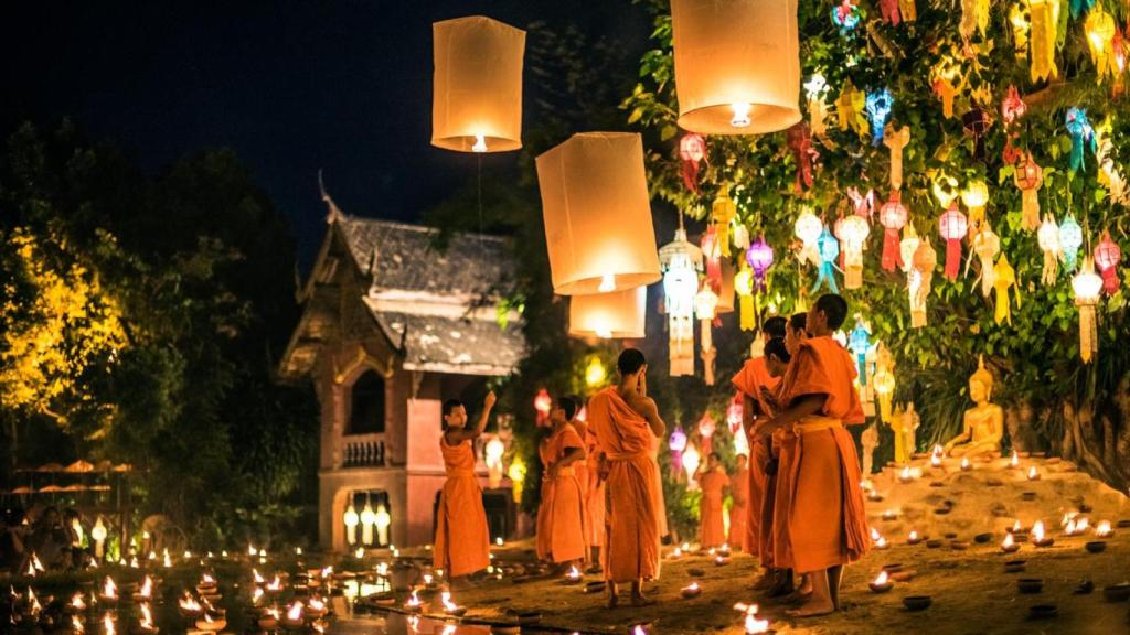 Festividad tailandesa del Loi Krathong.