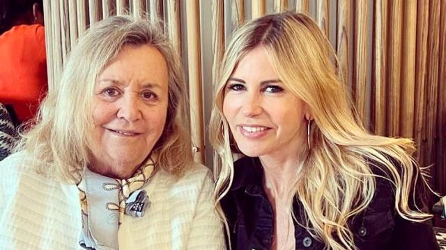 Patricia Cerezo junto a su madre, Pilar de Castellví, en una imagen de sus redes sociales.