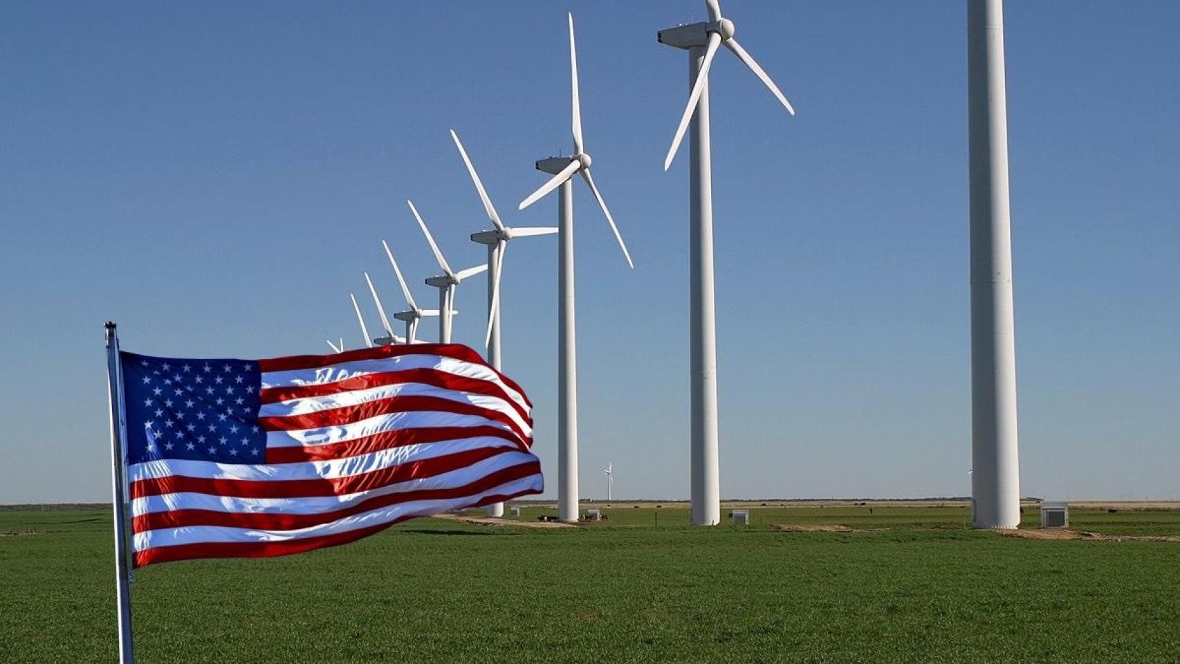 Fotomontaje de un parque eólico con una bandera de Estados Unidos