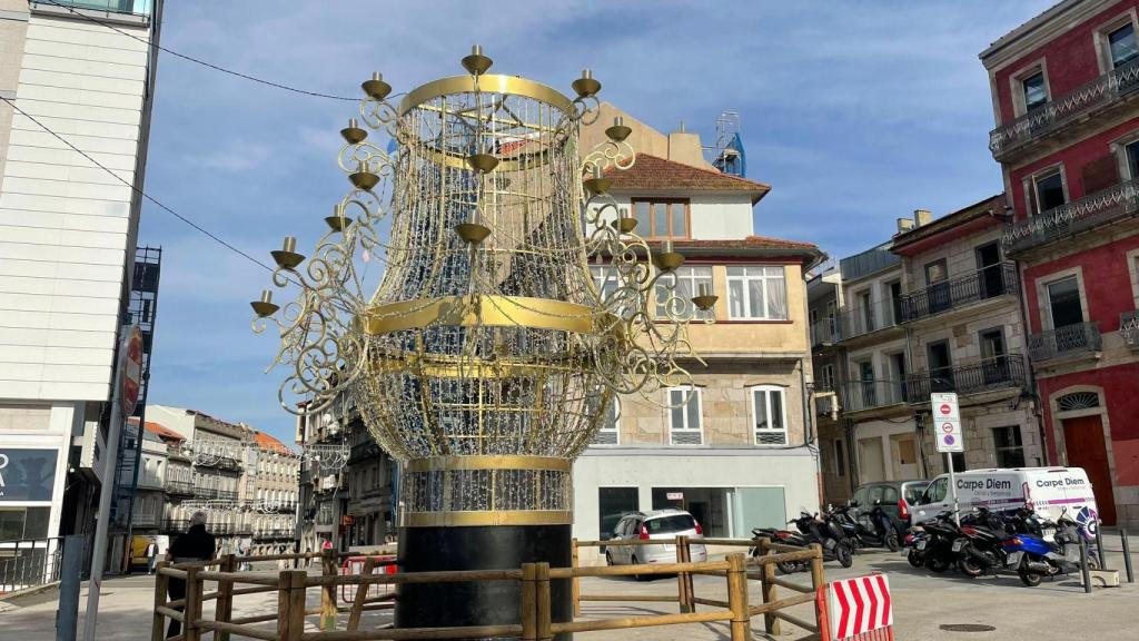 La lámpara navideña de Paseo de Alfonso, en Vigo.