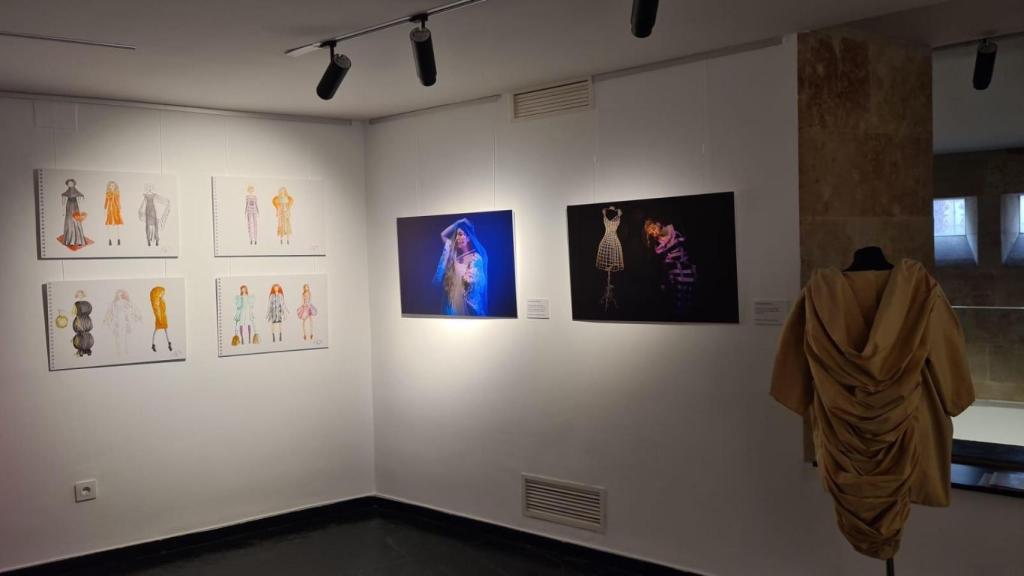 Exposición 'Alas de cristal', que muestra la problemática a través de la moda, incluida en la programación de la Escuela Municipal de Igualdad