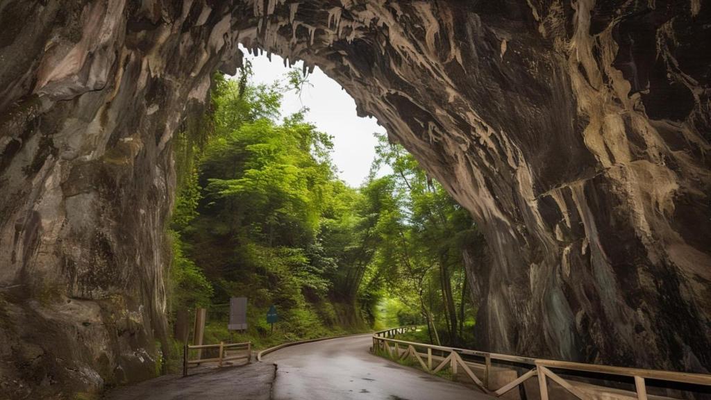 La Cuevona de Cueves