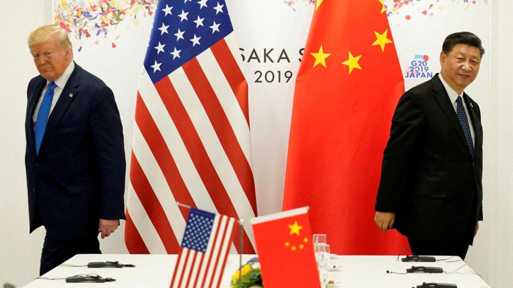 El presidente electo de Estados Unidos, Donald Trump, durante una reunión bilaterial con el presidente de China, Xi Jinping, durante el G20 en junio de 2019.