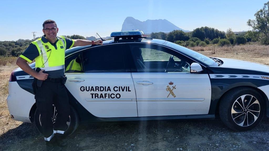 Luis de Lama con el uniforme de Guardia Civil de Tráfico.