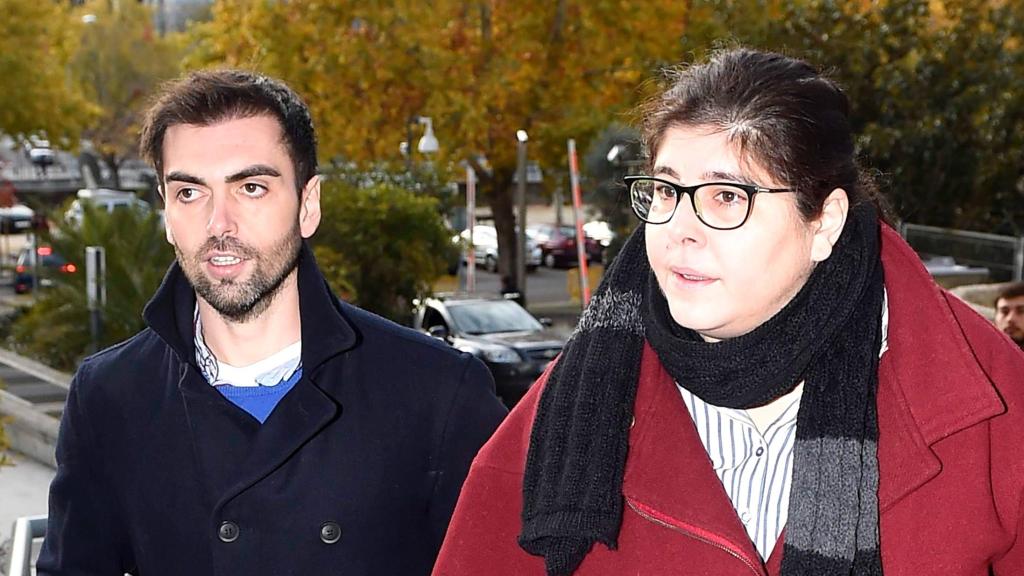 Zeus Tous con su hermana, Thais, en una imagen tomada en noviembre de 2017.