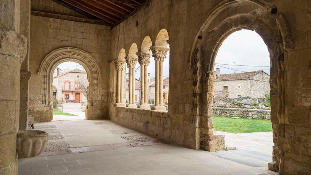 Iglesia de San Miguel en Sotosalbos.